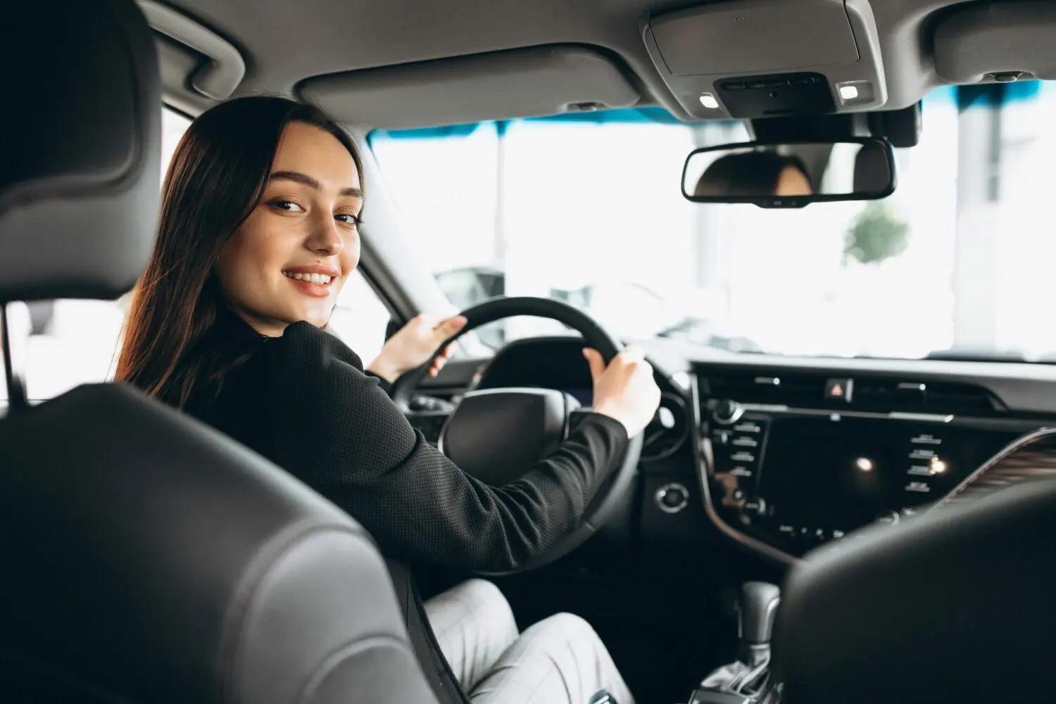 technology helps shoppers determine accurate car payments