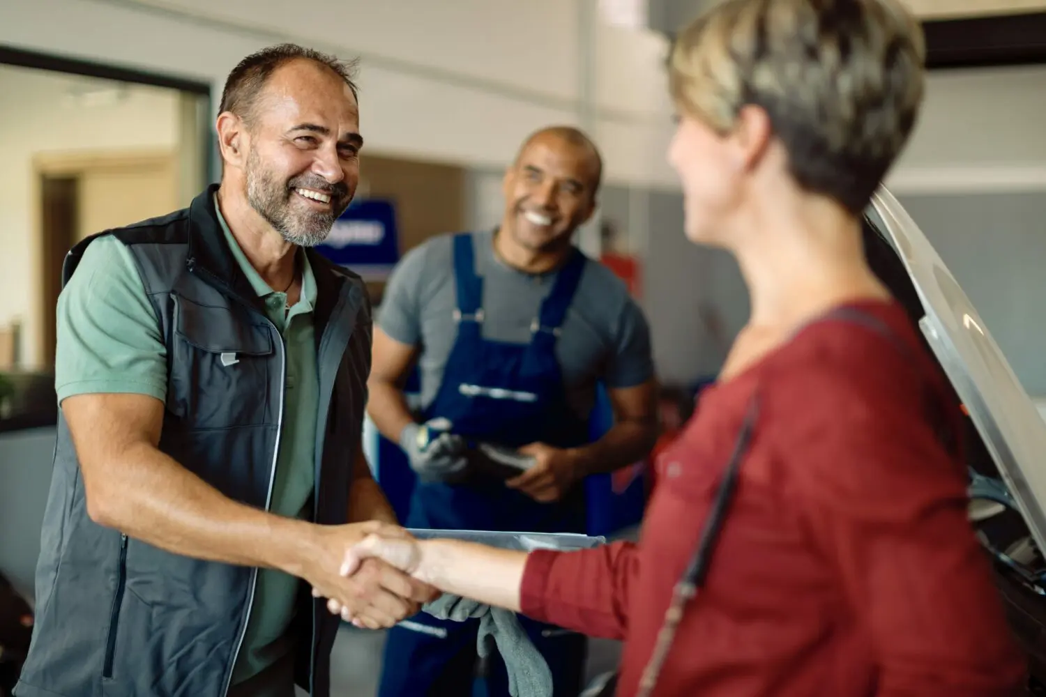Breaking down communication silos between departments in your dealership can lead to increased collaboration, better decision-making, and improved productivity.