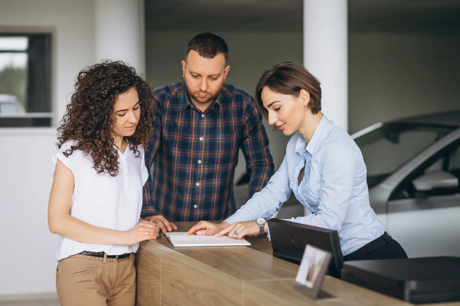 In this era of hyper-connected, super-personalized customer experiences, leveraging customer data makes all the difference in car sales.