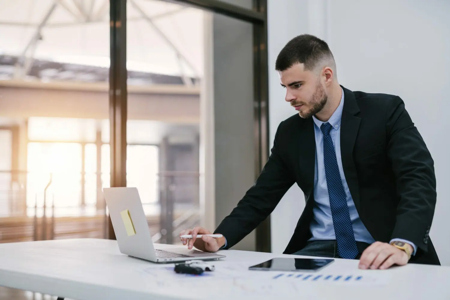 For dealers, the online car buying process is a fast-moving game. Trends and customer preferences are constantly changing.