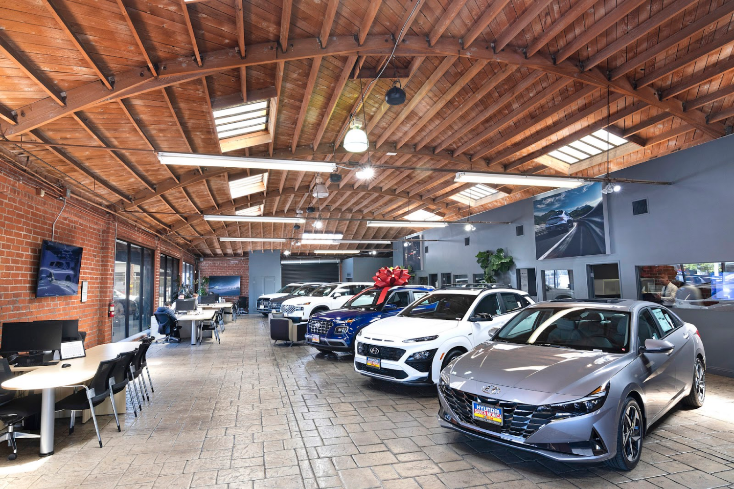 The rise of electric vehicles offers an unprecedented opportunity for OEMs and dealers to redefine dealership design.