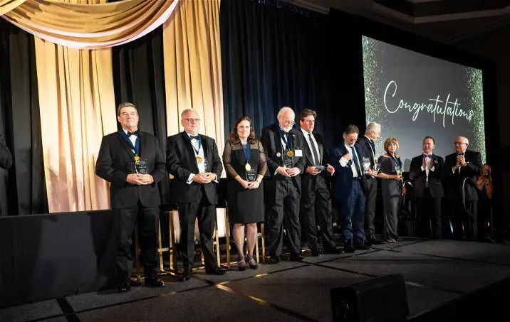 Auto dealers gather in Florida to celebrate 15 legendary retailers as they were indicated into the FADA Hall of Fame.