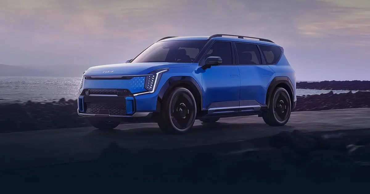 The Edmunds best-vehicle awards focused almost entirely on hybrid and fully-electric entries, with only once ICE model winning recognition.