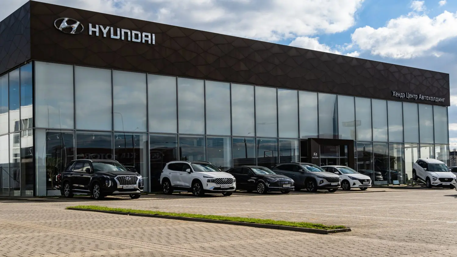 Hyundai is preparing to introduce the IONIQ 9, a three-row electric SUV, to the U.S. market- recently spotted testing in the U.S.