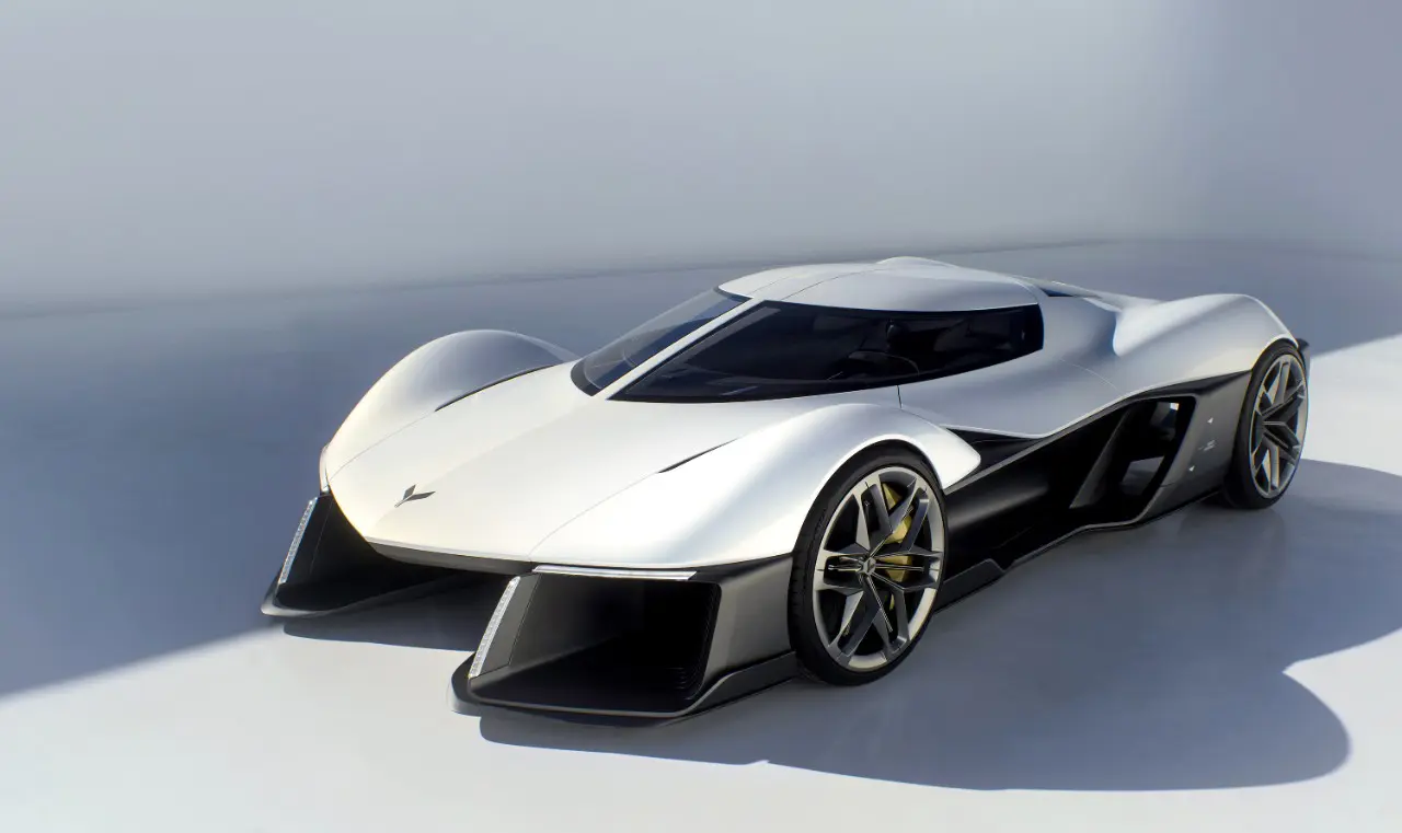 GM unveiled a new Chevrolet Corvette concept car as part of a global design initiative, marking the debut of its design studio in England.