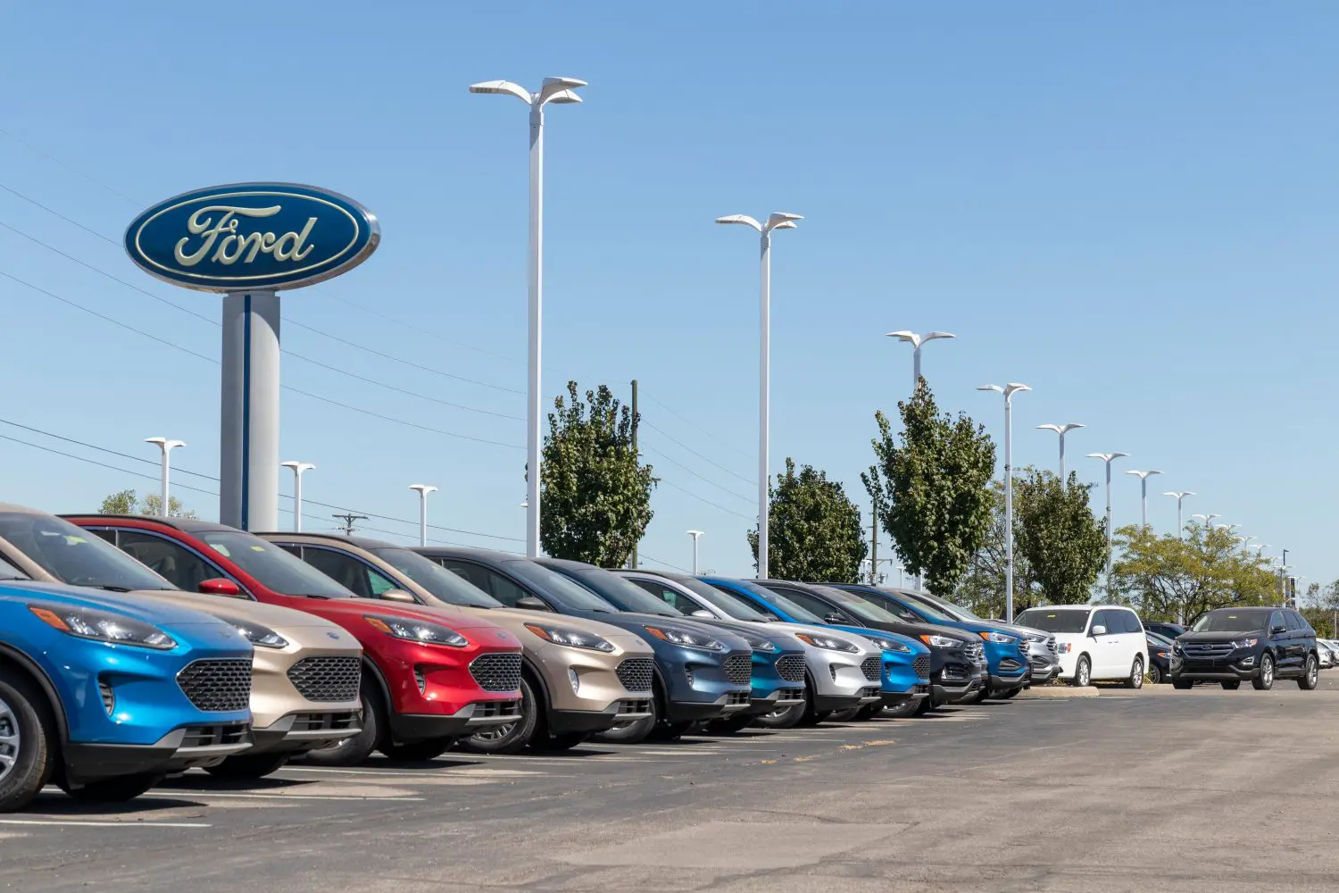Ford is changing its successful employee-pricing-for-all campaign into a new promotion aimed at reducing the upfront cost of ownership