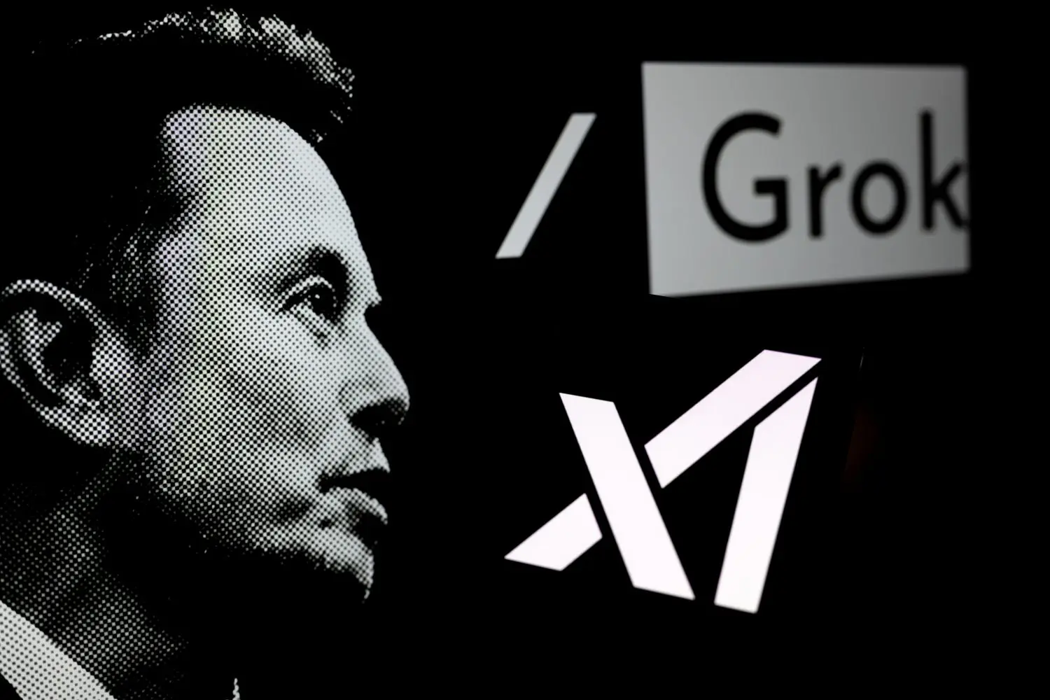 Elon Musk clarified on social media that he does not support a merger between Tesla and his artificial intelligence company, xAI.