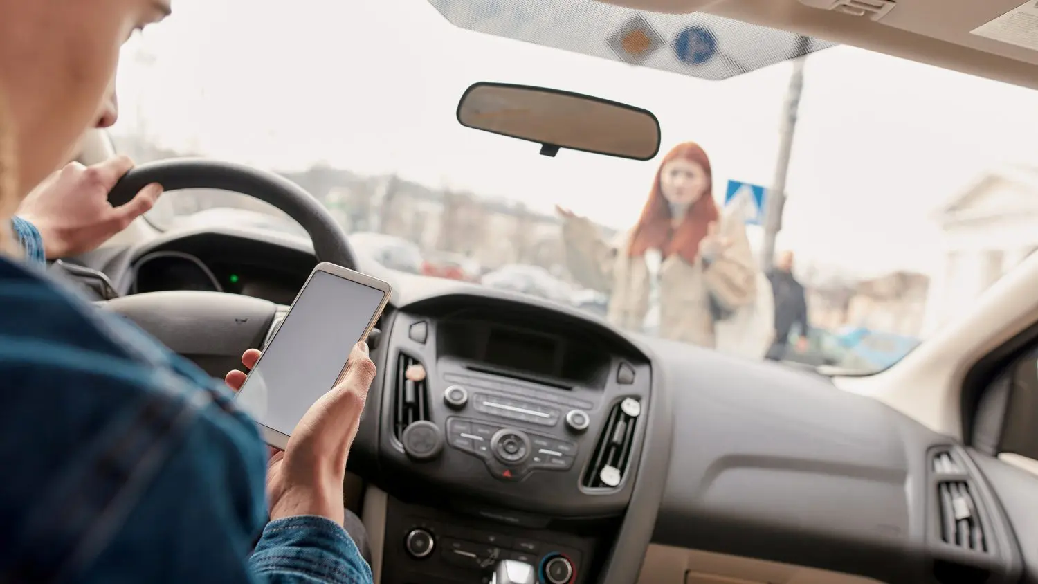 U.S. roadway fatalities fell 8.2% in the first half of 2025, marking the largest mid-year drop since 2008 despite more driving.