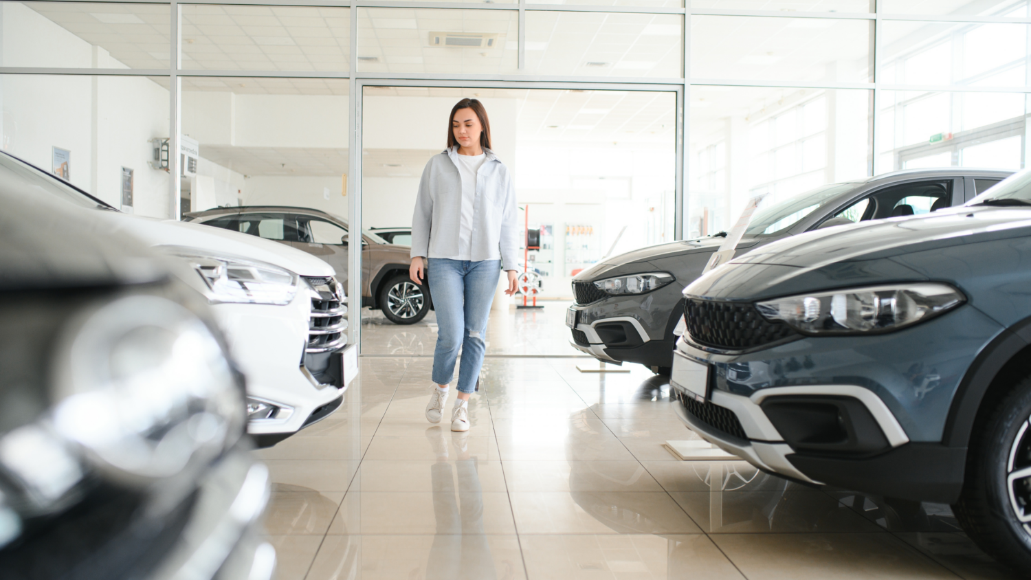Tariffs accelerate buying decisions while transparency drives sales satisfaction, J.D. Power finds.