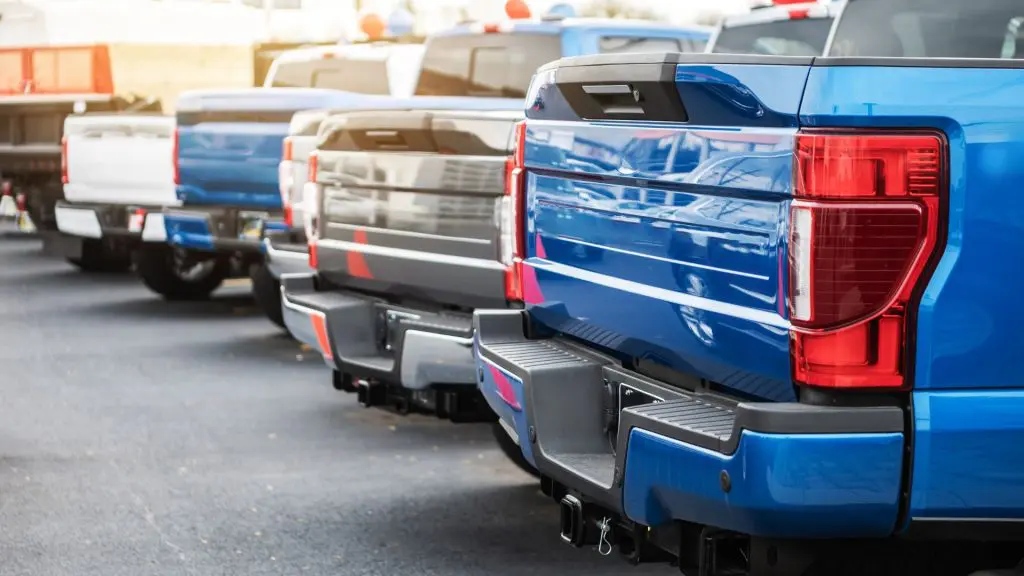 new-vehicle inventory holds steady as automakers brace for 2026