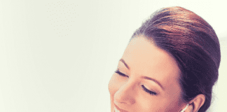 High Tech, High Speed, Low Cost Aren’t Only Kinds Of Connections That Customers Crave customer connection