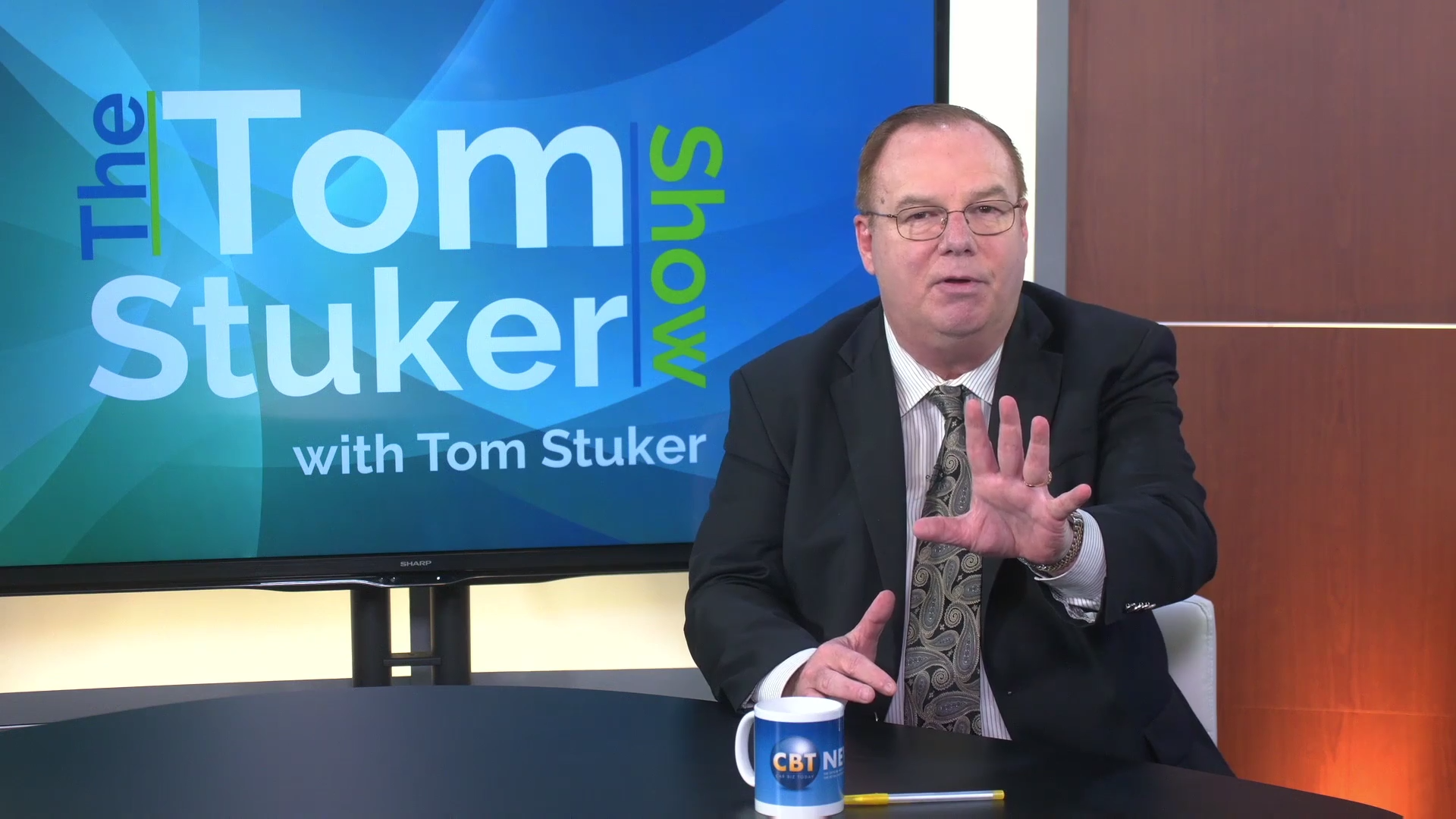 Pros and Cons to a Managed Floor managed floor