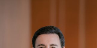 Hertz names Mark Fields as Interim CEO Hertz