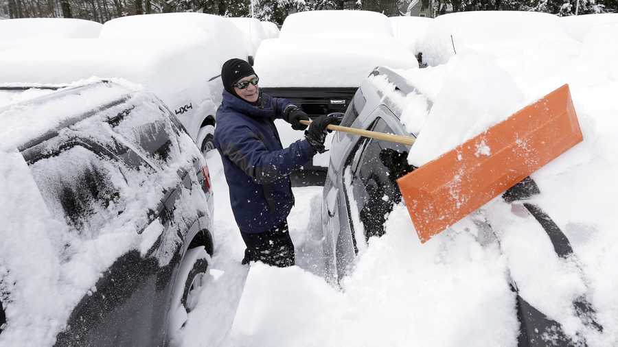 snow shovel