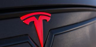 Tesla reports record 405,000 vehicle deliveries in Q4, misses annual guidance