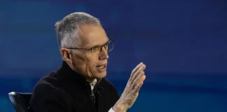 Stellantis CEO says chip shortages will continue into 2023 Stellantis