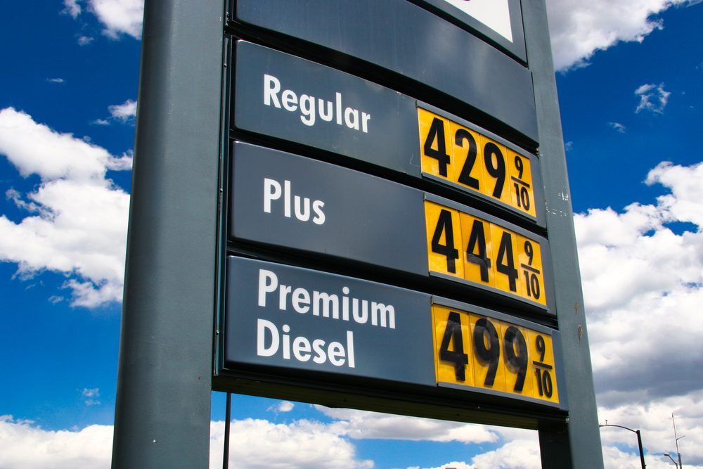 Average Gas Prices Surge Above 4 Per Gallon how Will Car Buyers React 