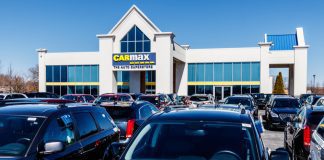 CarMax Q1 earnings exceed analyst expectations