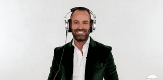 3 phrases that earn customer trust and close more deals — Matt Easton