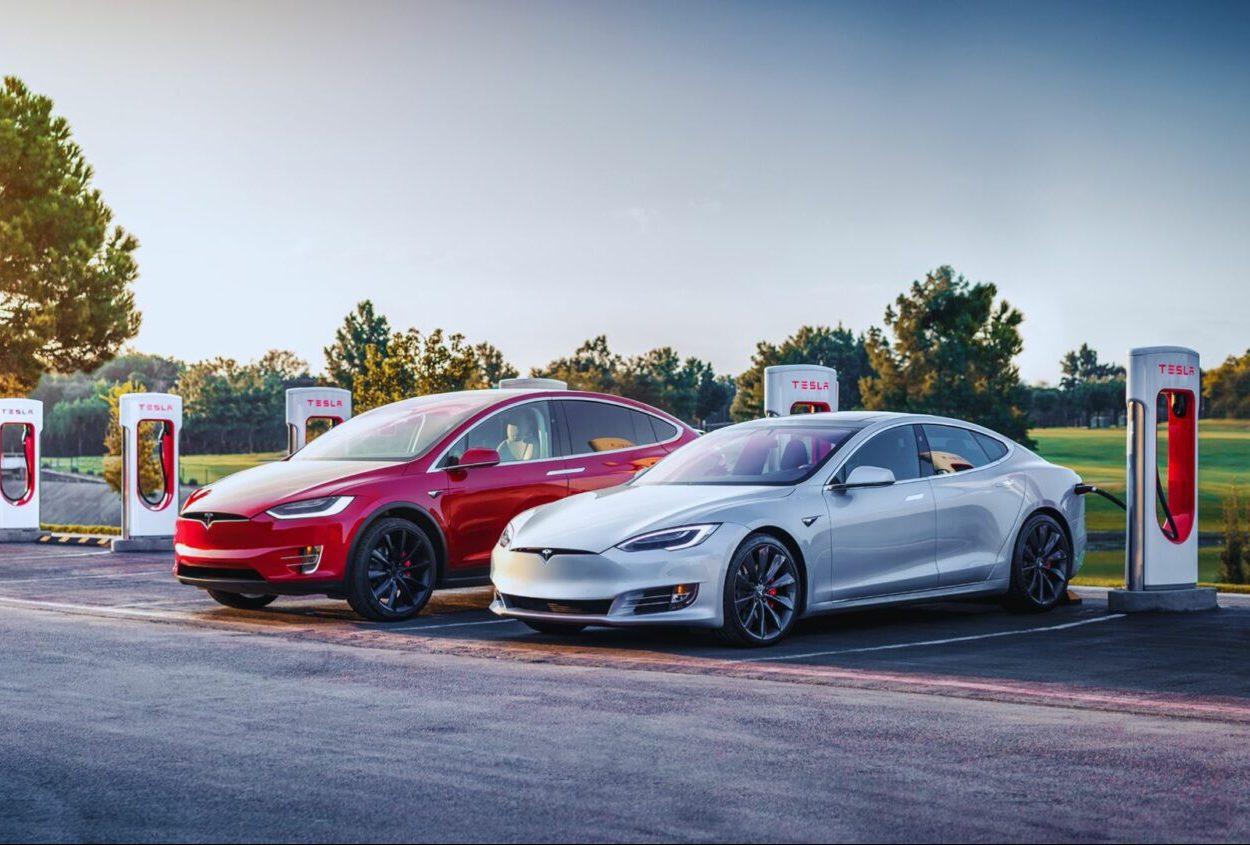 As a Tesla owner, the thought of having to replace your car's battery is a scary prospect, and costs very depending on the model year.