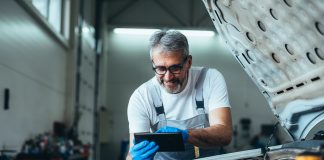 How conversational AI is transforming fixed ops communications