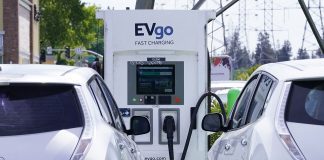 Weekly roundup: EPA proposes new tailpipe standards, average car prices fall below sticker, GM doubles down on lithium sourcing Electric cars are parked at a charging station in Sacramento, Calif., Wednesday, April 13, 2022. (AP Photo/Rich Pedroncelli)