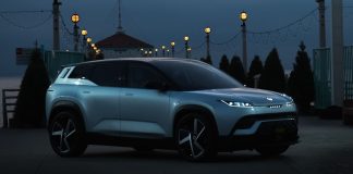 Fisker Ocean reimagines fleet operations with swappable EV batteries