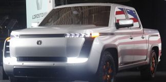 Lordstown may face bankruptcy after Foxconn threatens to withdraw funding Lordstown Motors at risk of bankruptcy after Foxconn threats