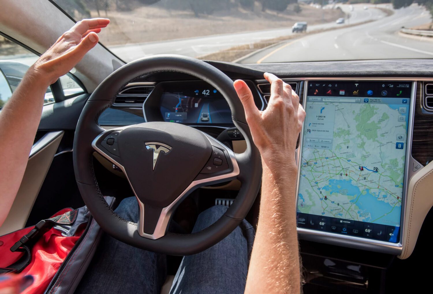 Tesla Autopilot Faces U.S. Inquiry After Series of Crashes - The New York  Times