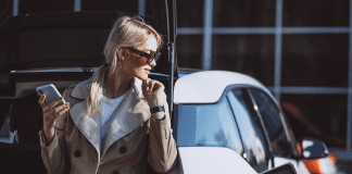 4 of the best marketing channels to reach electric vehicle buyers Most electric vehicle buyers are concerned with helping sustain or improve Earth’s environment since electric vehicles don’t have emissions.