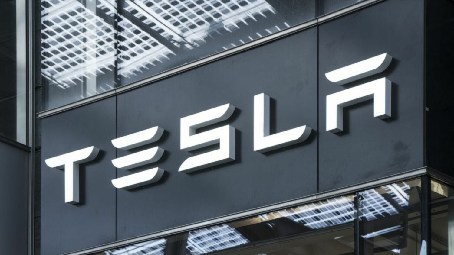 Tesla financing