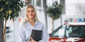 Why auto industry trendsetters are focused on these 3 things CDK Global's 2023 Trendsetter’s Guide to Automotive Retail explores what these forward-thinking dealers use to stay ahead of the game.