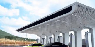 Hyundai looks to rival Tesla with 350 kW electric vehicle charging system Hyundai is looking to challenge Tesla's dominance in the electric vehicle charging front with an upgraded network of stations.