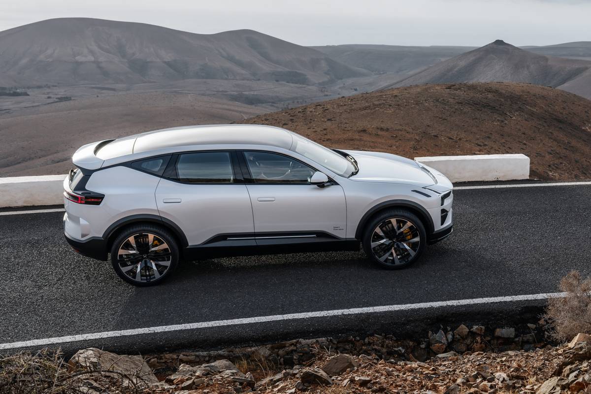 Electric vehicle brand Polestar continued to lose money in the second quarter but still expects to achieve its annual delivery target.