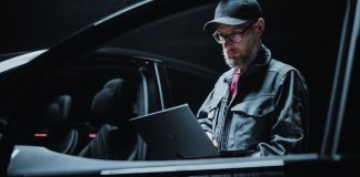 Electric vehicles scores drop as OEMs compete with Tesla tech Drivers are starting to encounter more issues with electric vehicles than they do with ICE vehicles, as traditional OEMs compete with Tesla.