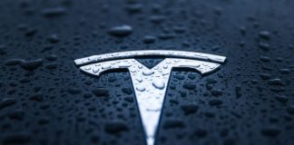 Tesla lowers the price of Models S/X and FSD in the U.S. Tesla has reduced the cost of its Full Self-Driving software by $3,000, from $15K in the U.S. to $12K, and it reduced its Model S/X prices.