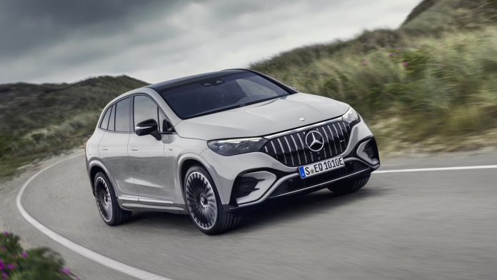 Mercedes-Benz reported 71,9098 car sales in the U.S. during the third quarter of 2023.