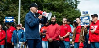 Biden to meet UAW President as strike nears end: What this means for the industry On November 9, President Joe Biden will meet with the head of the United Auto Workers union, Shawn Fain, in Belvidere, Illinois.