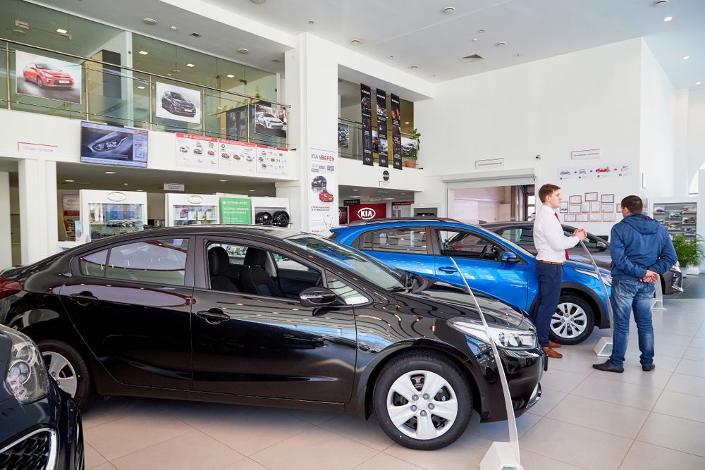 Dealership valuations remain optimistic but a growing number of retailers are starting to feel less confident toward the coming months.