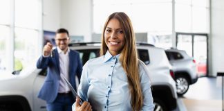 In this article, we offer insights into how the role of the car salesperson is being reimagined in the context of today’s market realities.
