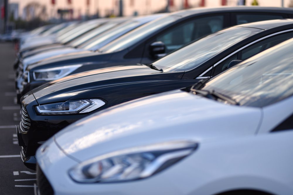 Used vehicle prices continued to trend downward in November as the automotive industry entered into its holiday slump.