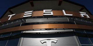 Tesla union troubles escalate in Scandinavia Tesla lost a lawsuit against Sweden's postal service for refusing to send license plates to the American electric vehicle manufacturer.