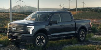 Jim Farley stresses Ford’s ‘Pro’ fleet, urges investors to drop Tesla’s FSD Ford CEO Jim Farley advised Wall Street to shift their focus away from Tesla's Full Self-Driving (FSD) systems and concentrate on Ford's thriving "Pro" fleet business.Â