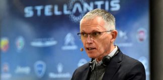 Stellantis CEO Tavares outlines plans for improvement in 2024 Stellantis reported a decline in first-half net profit, attributed to reduced volumes, temporary production gaps, and lower market share