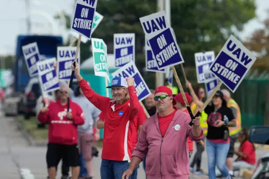 On February 20, 100 employees of GNS North America, located in Canton, Michigan, voted to become members of UAW Local 900, Region 1A.