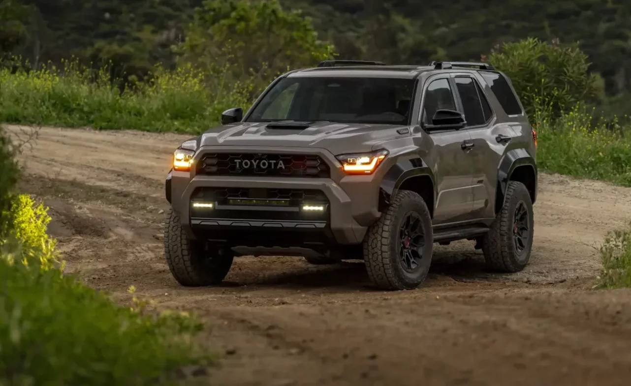 Toyota unveils allnew 2025 4Runner with turbocharged engine🥏 Descubra