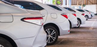 Average new car prices dip in March, but affordability remains distant New car prices declined slightly in March due to recoveries in inventory and incentive levels, but failed to boost monthly sales.