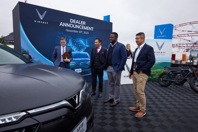 Vietnamese automaker VinFast announced on April 23 that it has formally signed contracts with a dozen new U.S. car dealerships.