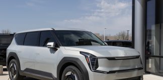 Kia recalls over 2,000 EV9 electric SUVs due to inadequate headliner protection Kia has recalled 2,401 of its newly launched EV9 electric SUVs in the U.S. due to inadequate headliner protection during a crash.