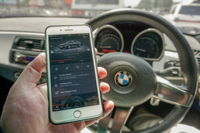 BMW has introduced a new feature to its app, Electric Vehicle Analysis, designed to help drivers of gas BMWs evaluate switching to an EV.